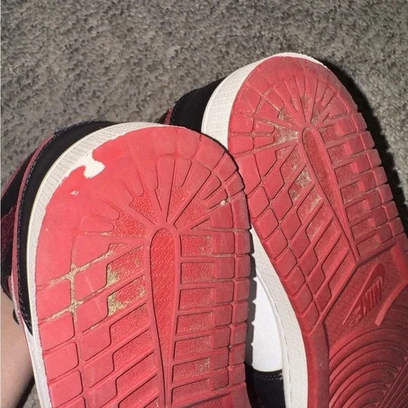 Nike Air Jordan 1 Mid Black Gym Red White Men’s Size 8 Sneakers - Picture 3 of 9